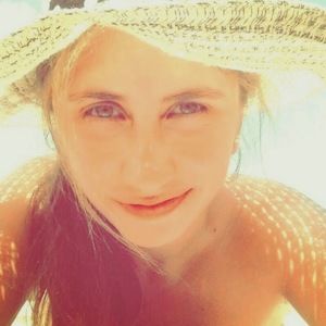 Meet your Posher, Pamela